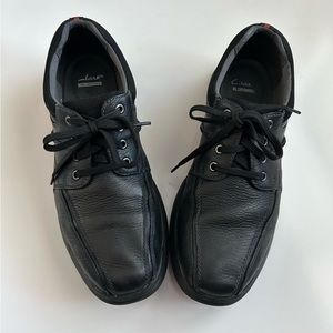Clark’s Men’s Black Leather Oxford Shoes